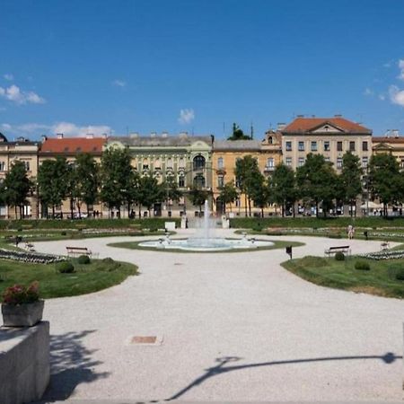 Nino Luxury Apartment Zagabria Esterno foto