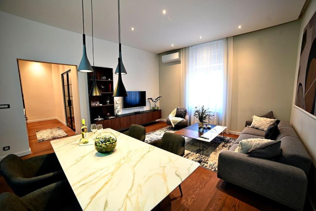 Nino Luxury Apartment Zagabria Esterno foto