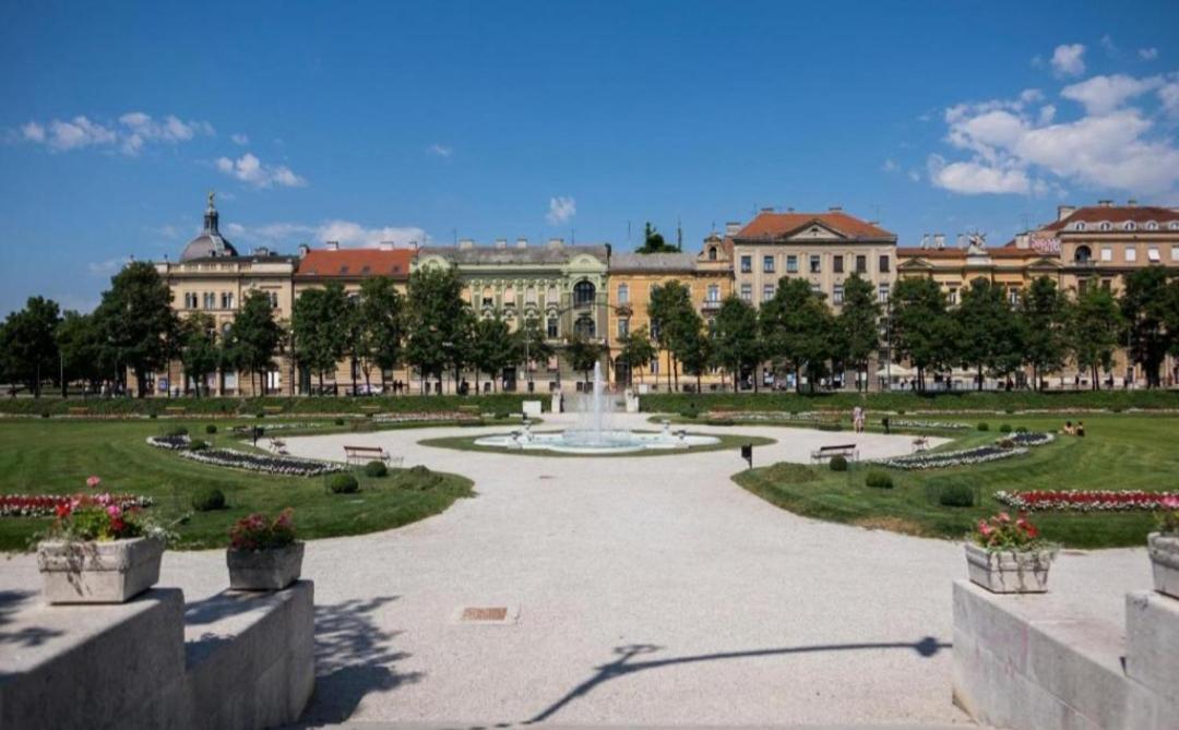 Nino Luxury Apartment Zagabria Esterno foto